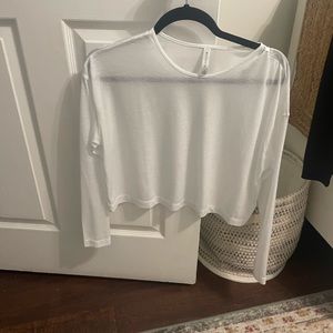 Athleta Vapor Long Sleeve Top
S I Bright White like new. Worn maybe 2x